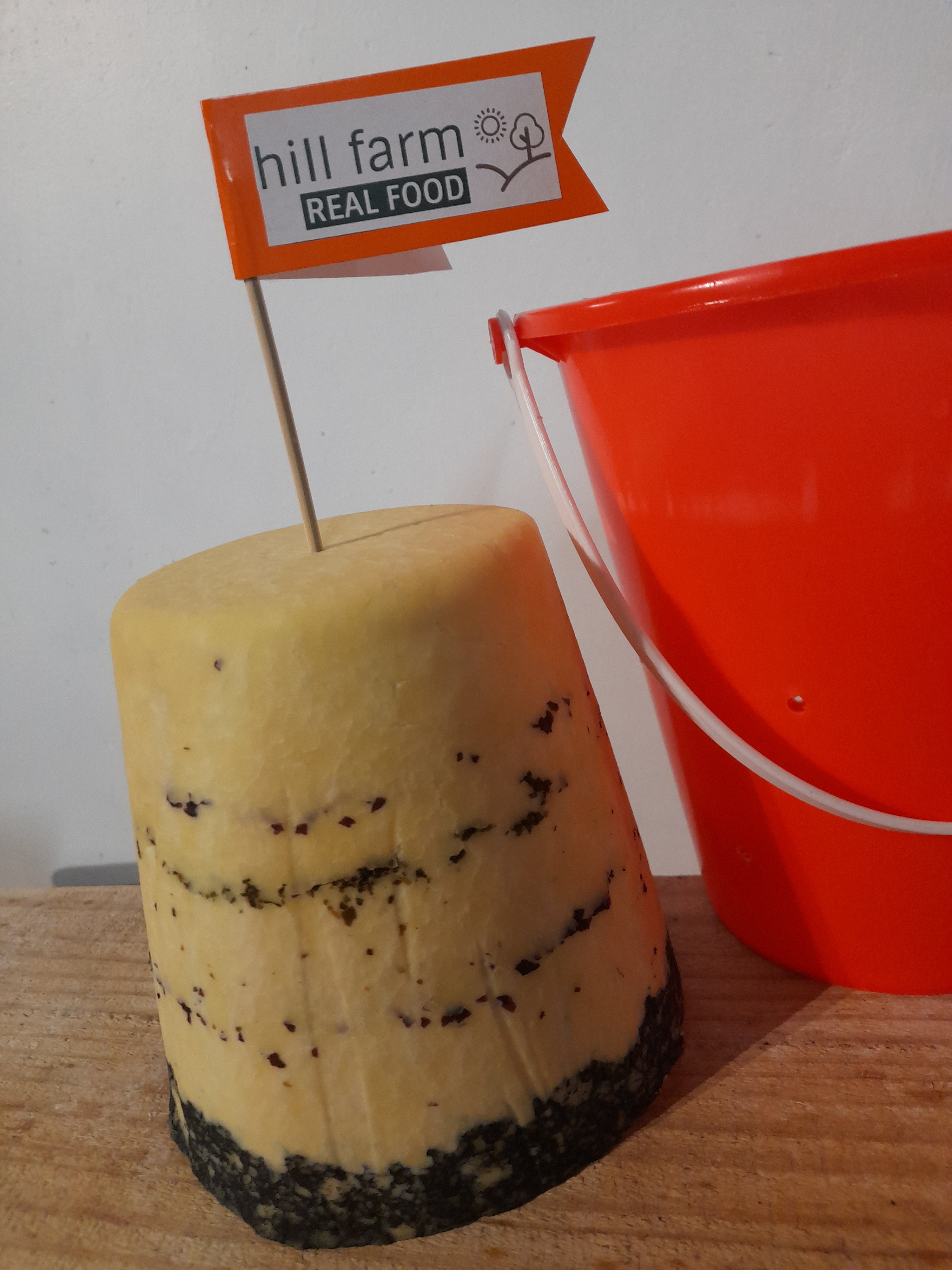 Raw Seaside Cheddar (medium matured)