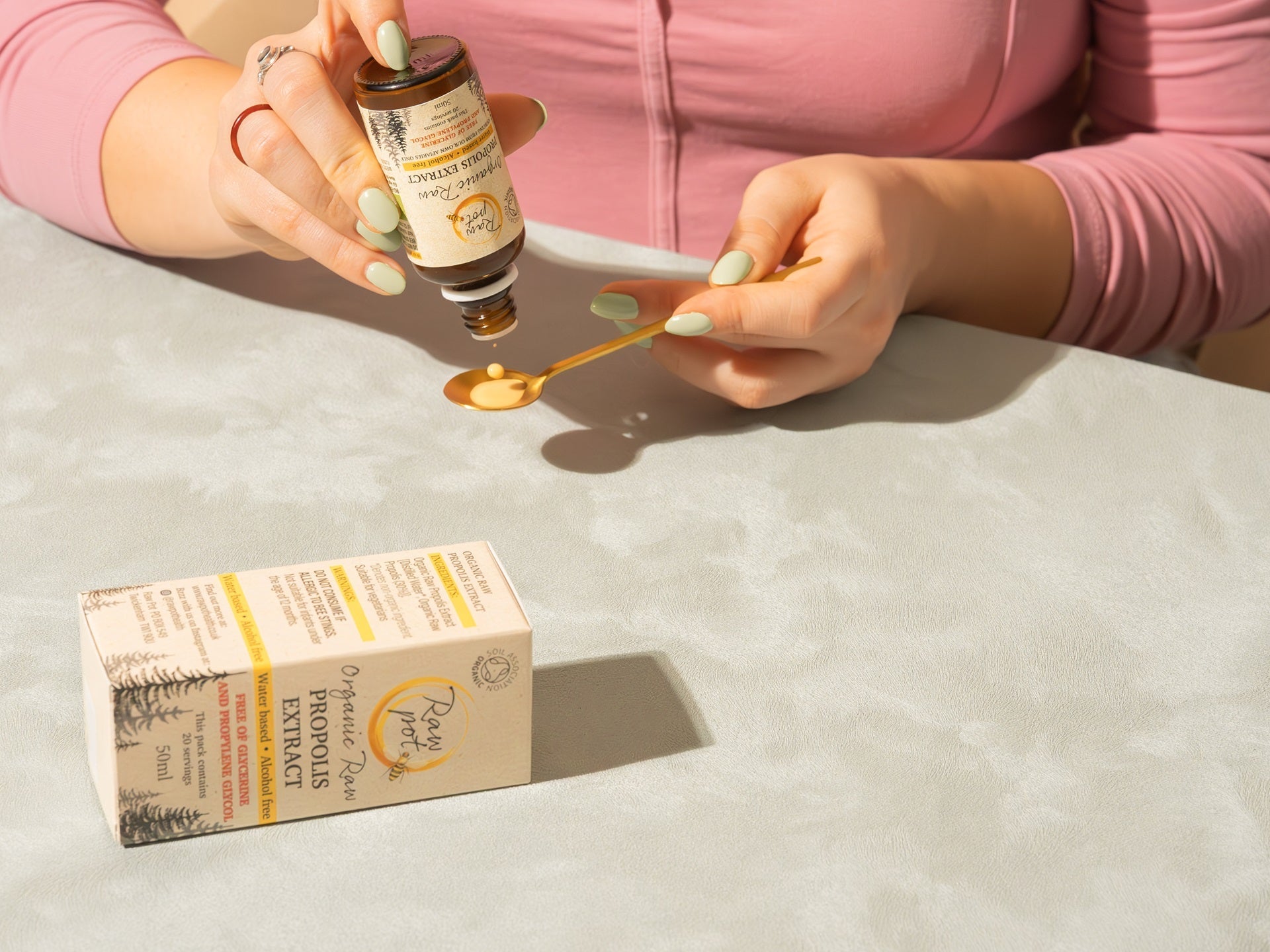 Organic Raw Propolis Extract