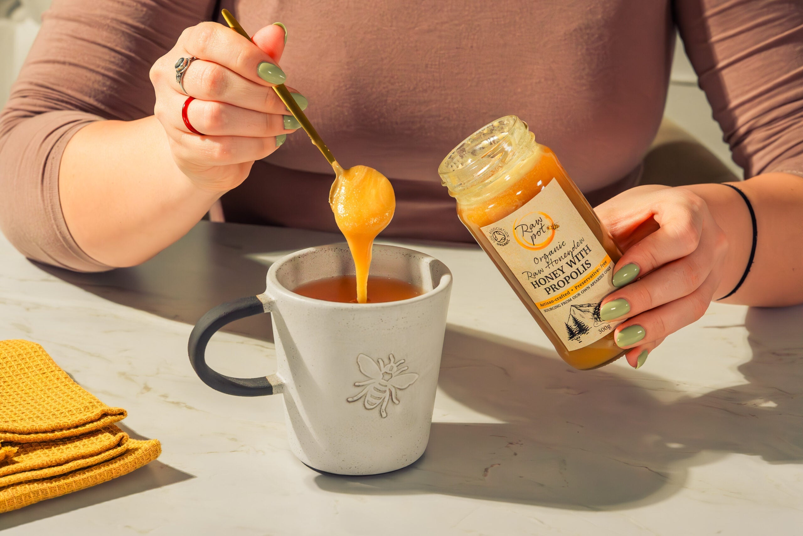 Organic Honeydew Honey With Propolis