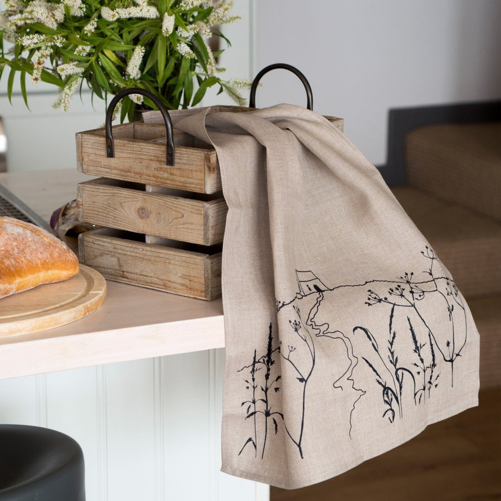 Linen Tea Towel With Rame Head Design