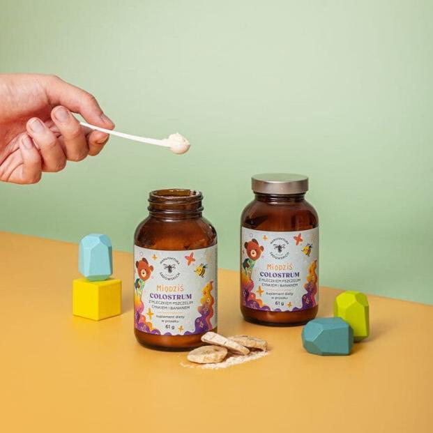 Colostrum with Royal Jelly, Zinc and Banana - Honey Bear 61g by The Sadowski Family | The Hackers Market